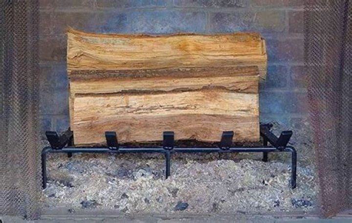 Can you burn wood in fireplace without a grate?