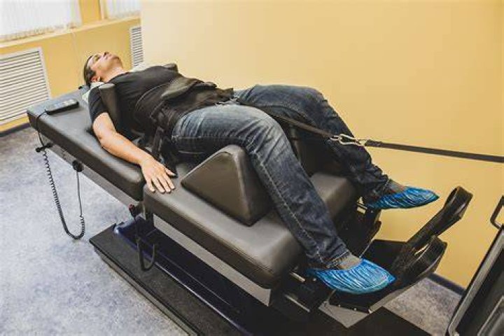 What is chiropractic traction?